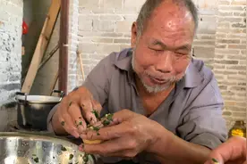 无儿无女的失明爷爷，知道我们来，在家做好吃的等我来视频封面