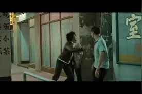 赤脚踩在冰块上，上面有绳子吊住，是种什么体验视频封面