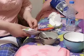 用牛奶调制海藻面膜，补水保湿美白，而且补胶原，柔和效果好视频封面
