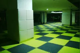 3800名游泳馆会员遭“甩客” 有人花6400办卡只用一次视频封面