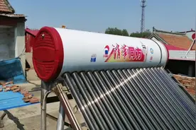 太阳能热水器不上水，原来是这个小配件坏了，看完我恍然大悟！