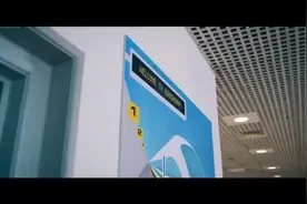 爆笑丧尸片：遇到丧尸怎么办？先拍照，再发朋友圈！视频封面