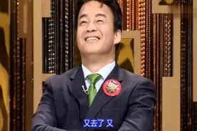 韩国大叔来到中国吃到正宗的红烧肉,才知道韩国五花肉除了烤没别视频封面