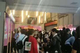 来电影院看电影，为什么时间到了，却进不去？视频封面