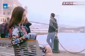 谢霆锋佘诗曼一见面就互怼，被骂是笨蛋，直呼：为什么让本宫等这视频封面