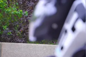 这么可爱的摩托车，是不是女生专用？春风狒狒st125视频封面