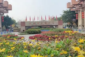 成都中医药大学温江校区，校园堪比景区，周围居民好幸福！视频封面