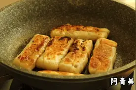 褡裢火烧这样做，面皮酥脆，皮薄馅大，又多汁，咬一口满嘴留香视频封面