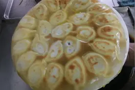 在家里这样  也能做出这么好的锅烙 太好吃啦，易学就会视频封面