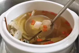孩子心火旺睡不安稳？2分钟教你清心降火助睡眠汤，亲测有效视频封面