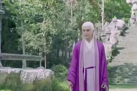 天地共主的东华帝君遇上自己媳妇儿白凤九，大型神设崩塌现场来了视频封面