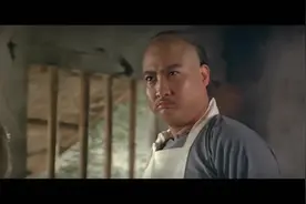年轻时候的洪金宝，身材还挺好，这身手，不是现在的小鲜肉能比的视频封面