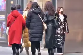 长款皮衣如何搭配更时尚？快学起来吧视频封面