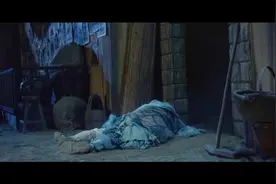 白骨精的兵器千变万化，刚才还是剑，现在又变成鞭子了视频封面