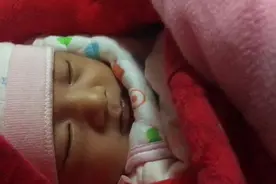孕期胎动在右边，男宝一枚视频封面