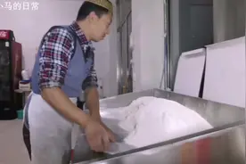手把手教你从和面到揉面做出正宗的兰州牛肉面，看完你就会明白视频封面