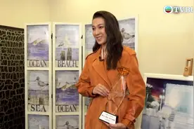 鍾嘉欣一家四口拍MV獲獎 爆料最好戲係老公视频封面