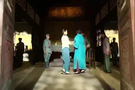 红高粱：姑娘见势往上爬，攀成县长亲戚，谁也不敢动她视频封面