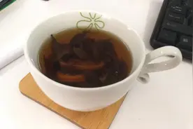 跟着营养师学柠檬干的正确泡法，做成下午茶提醒减脂