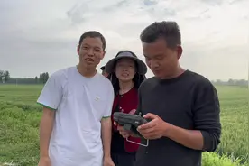 第一次尝试飞机打药，枚子惊叹效率真高，不想种的地都给我们种吧视频封面