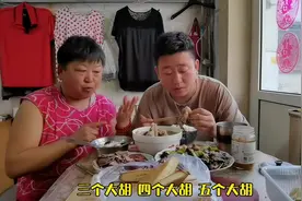 最好吃的排骨米饭，没有之一#青岛 #美食 #排骨米饭 #老妈视频封面