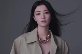 #王楚然清冷摩登感大片 #王楚然 #绝美 #怎么这么好看 #气场全开视频封面