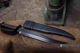 锻造一把 D 型警卫鲍伊刀 #匠心精神 #机械加工制造视频封面