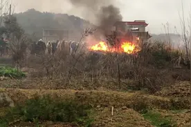 湖南农村的丧葬习俗——烧纸房，3000多的纸房子就这样烧了视频封面