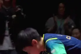 #澳门国际乒联世界杯孙颖莎 ，胸前是国旗，国家荣誉高于一切视频封面