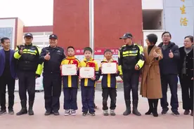 #可爱的学生 小学生“捡到”小男孩后续来啦视频封面