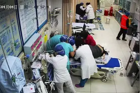【紧急！深夜！5岁男童突发急性喉炎险致命！】4月4日凌晨1点25分视频封面