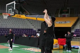 今晚19:30，辽宁本钢队将在主场迎战山西汾酒队视频封面