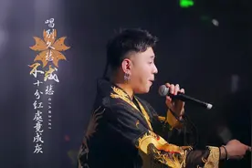 《牵丝戏》讲了一个老翁平生用他的美人木偶演傀儡戏视频封面
