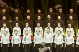 #国庆 不仅是享受#七天长假 哦 让我们一起向#新中国 的缔造者们视频封面