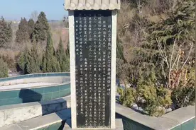 刀郎经典 雨中飘荡的回忆 今夜又下着小雨 小雨它一点一点滴滴视频封面