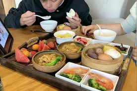 记录生活，留住感动，每一天都值得被珍惜☁️差不多的人生当中视频封面