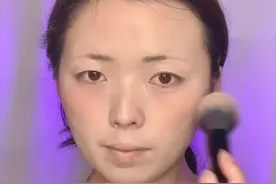普通人长相跟着美妆大神pony化妆会变成什么样呢？@Pony朴惠敏视频封面
