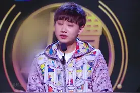 众所周知，#汪苏泷 歌和人是各火各的，原来这些歌都是他唱的...#开口跪 #音乐 #汪苏泷情商 视频封面