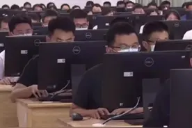 长春一高考生不相信物理成绩只17.5分要求笔迹鉴定，官方：不会出现所谓换卷等情况，只有一次成绩复核机会视频封面