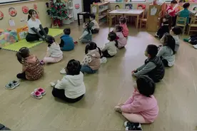 顾顾老师代班记 零基础幼儿园小班 男女混合八十人视频封面