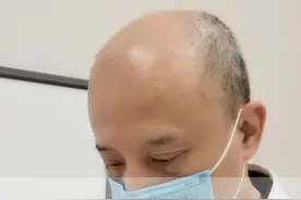 练瑜伽时发现左下腹鼓包，原来是这个原因！#绝顶刀客老杨 视频封面