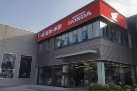 江苏常州喜悦五羊本田摩托车销售有限公司，最新款Nss350踏板车