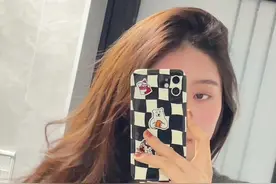 没翻车！不花一分钱！在家自己剪头发咯💇🏻#理发前vs理发后 #自己剪头发 #发型教程视频封面