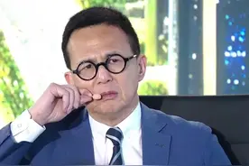 李泽楷在金融峰会的最新演讲，谈到了数字化#商业思维 #李泽楷 #企业家 #投资 #财经视频封面