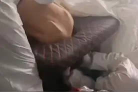 小伙做按摩不慎将头卡住，消防员紧急救援，网友：这按摩师手劲真大！#渭南广播电视台 #美丽乡村我的家 #乡村振兴 #奇闻趣事 视频封面