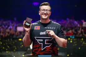 狂风暴雨，雨神他太厉害了
#csgo #csgo马西西 视频封面