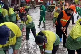 #丽江古城 大清洗，以干净整洁舒适的环境迎接大家的到来，#环卫工人 们辛苦了❤@抖音短视频视频封面