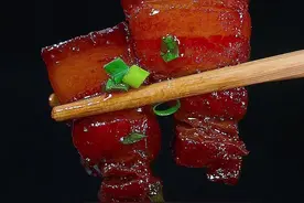 醋烧肉这样做，百吃不腻，越吃越好吃！你要是学会了，就是你的老家菜！#家常红烧肉 #跟着抖音学做菜 #抖音美食创作人 @DOU+小助手视频封面