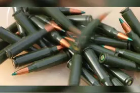 一起来看看兵哥哥的首次实弹射击 作者：孙孝忠、王磊、王灿 编辑：叶和平 #新兵入伍#实弹射击视频封面