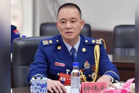 中国消防忠诚卫士钟伟元视频封面